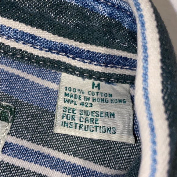 Early 90’s Vintage Levi’s Button Down - Picture 2 of 6